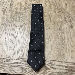 Holiday Traditions Black White Snowflake‎ Tie